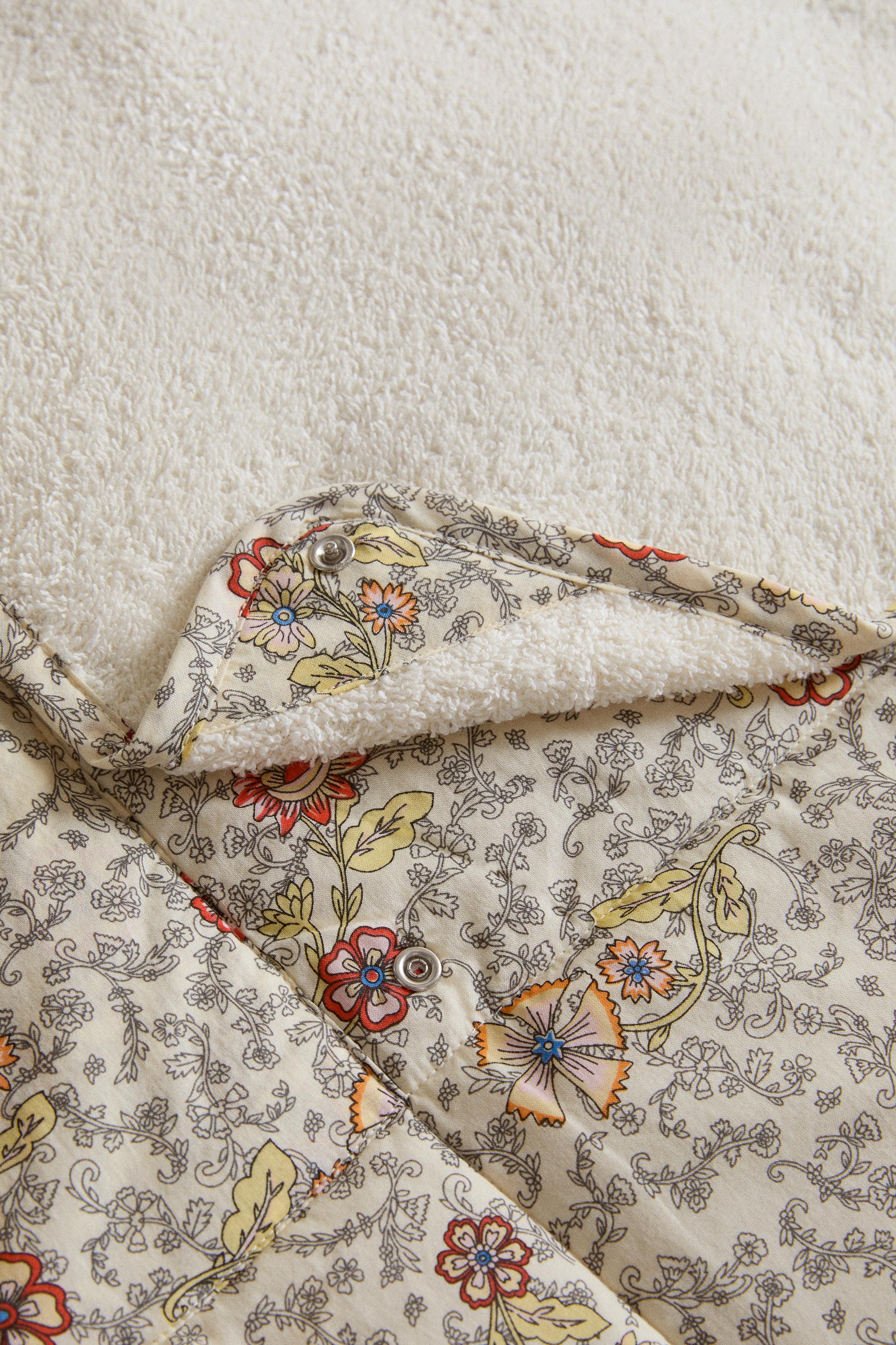Zara BABY’S PORTABLE FLORAL CHANGING MAT — фото 4