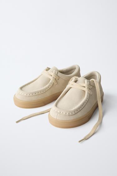 CHAUSSURES EN CUIR BORDÉES - Blanc écru de Zara - Image 2