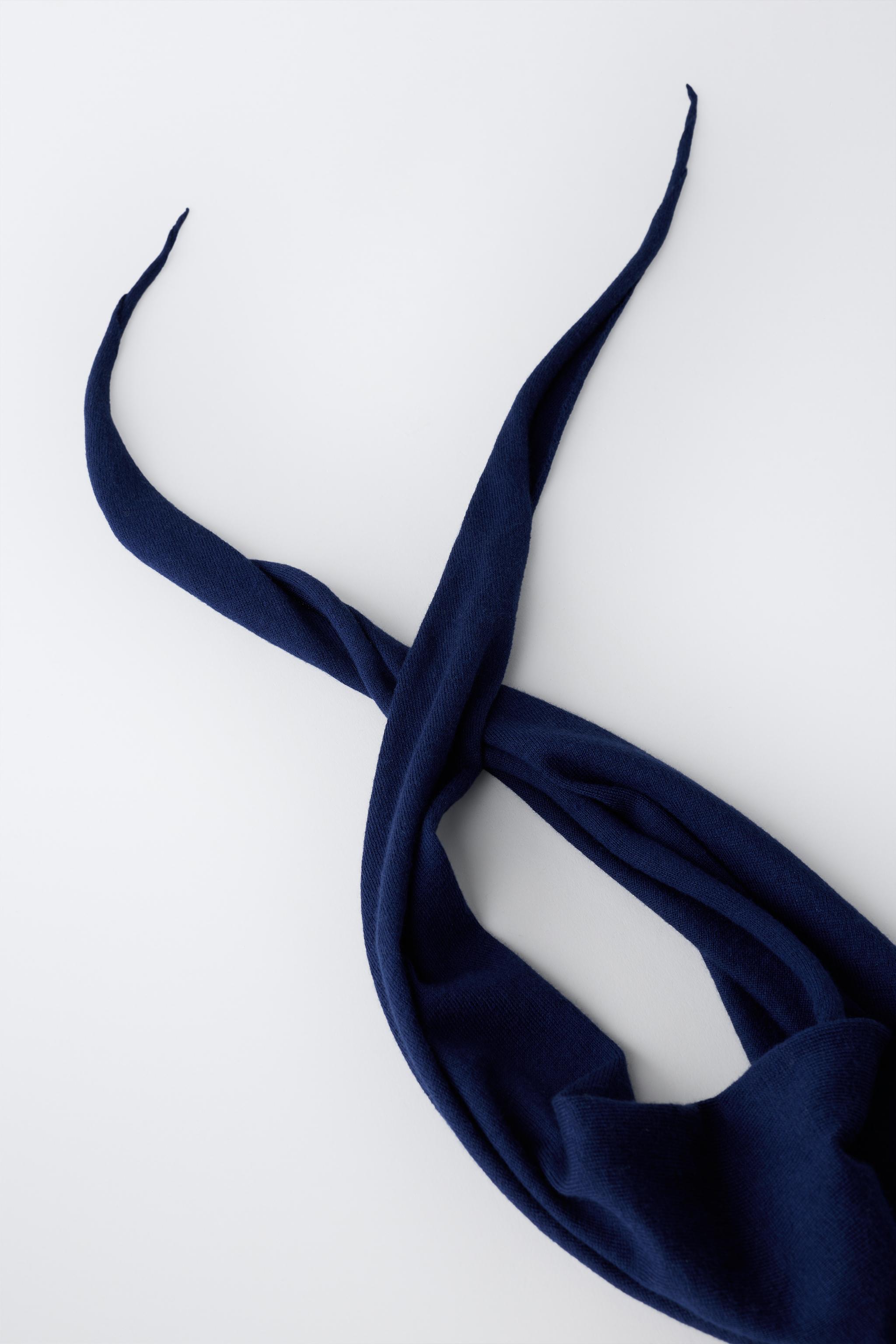 FOULARD TOUR DU COU INSCRIPTION BRODÉE 0FR. PARIS X ZARA