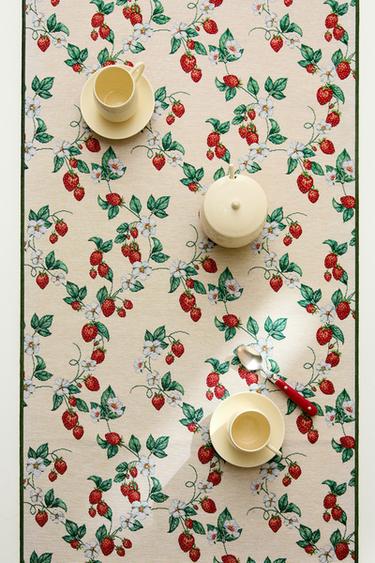 JACQUARD-TISCHLÄUFER MIT ERDBEEREN - Grün von Zara