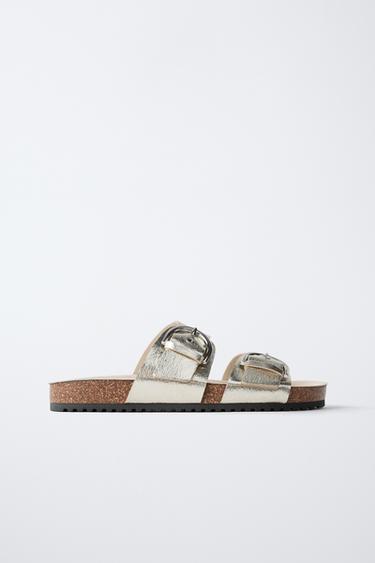 SANDALIA HEBILLAS METALIZADA - Plata de Zara