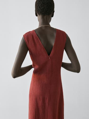 Vestido midi 100% lino - Teja de Zara