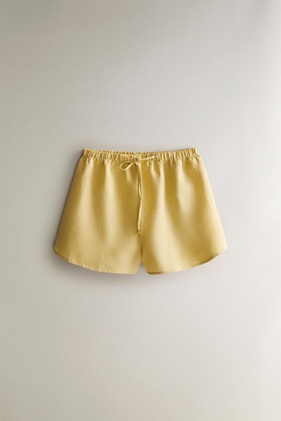 リネン ショートパンツイエロー0Zaraのリネン ショートパンツ - イエロー - 画像 0