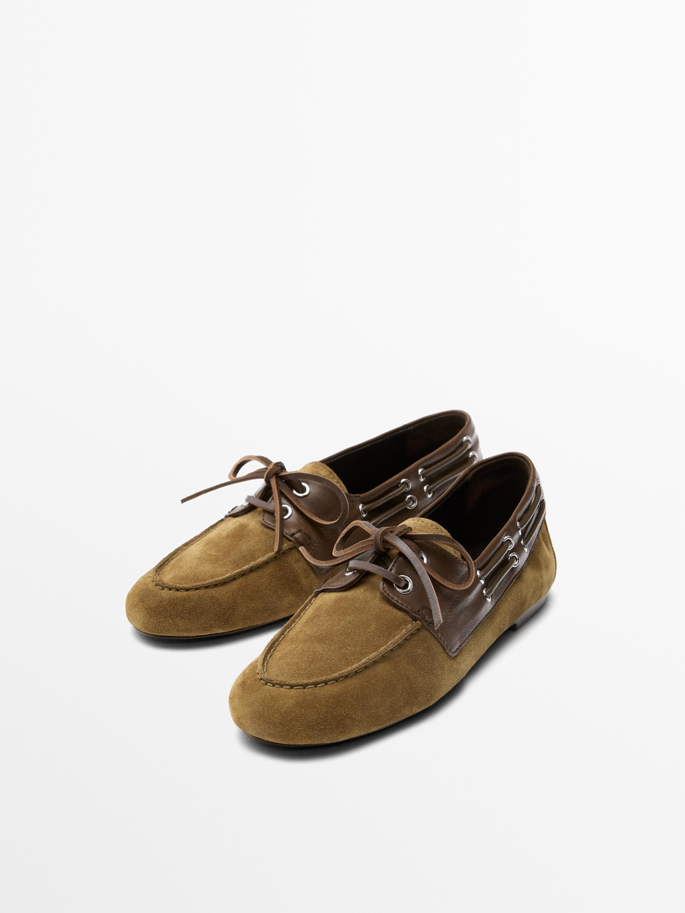 Chaussure bateau en cuir combiné
