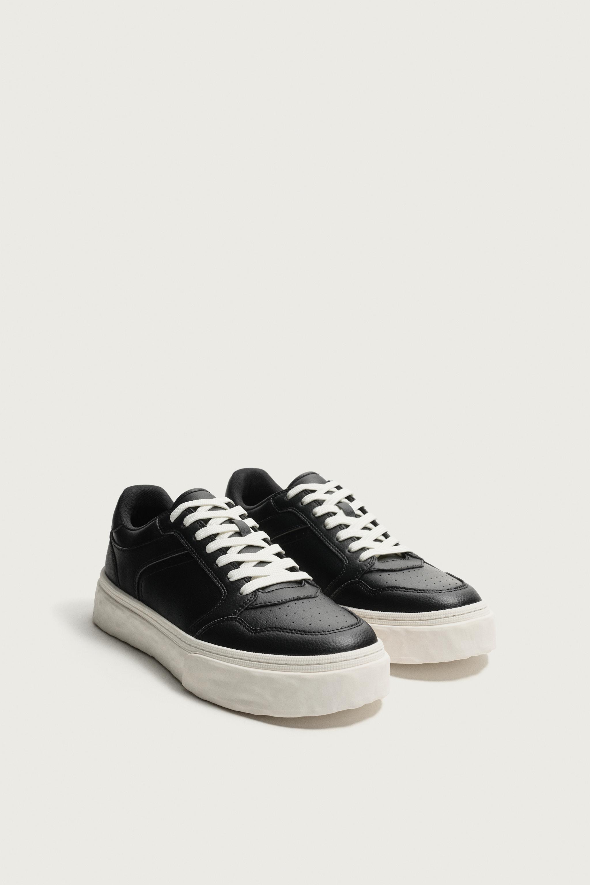 CHUNKY SNEAKERS — Black