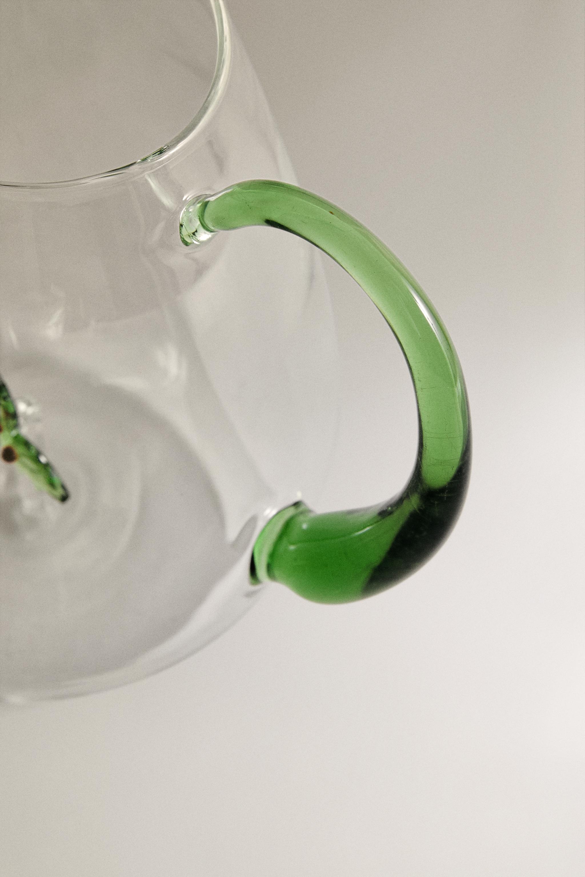 BOROSILICATE GLASS PITCHER WITH CHRISTMAS HOLLY
