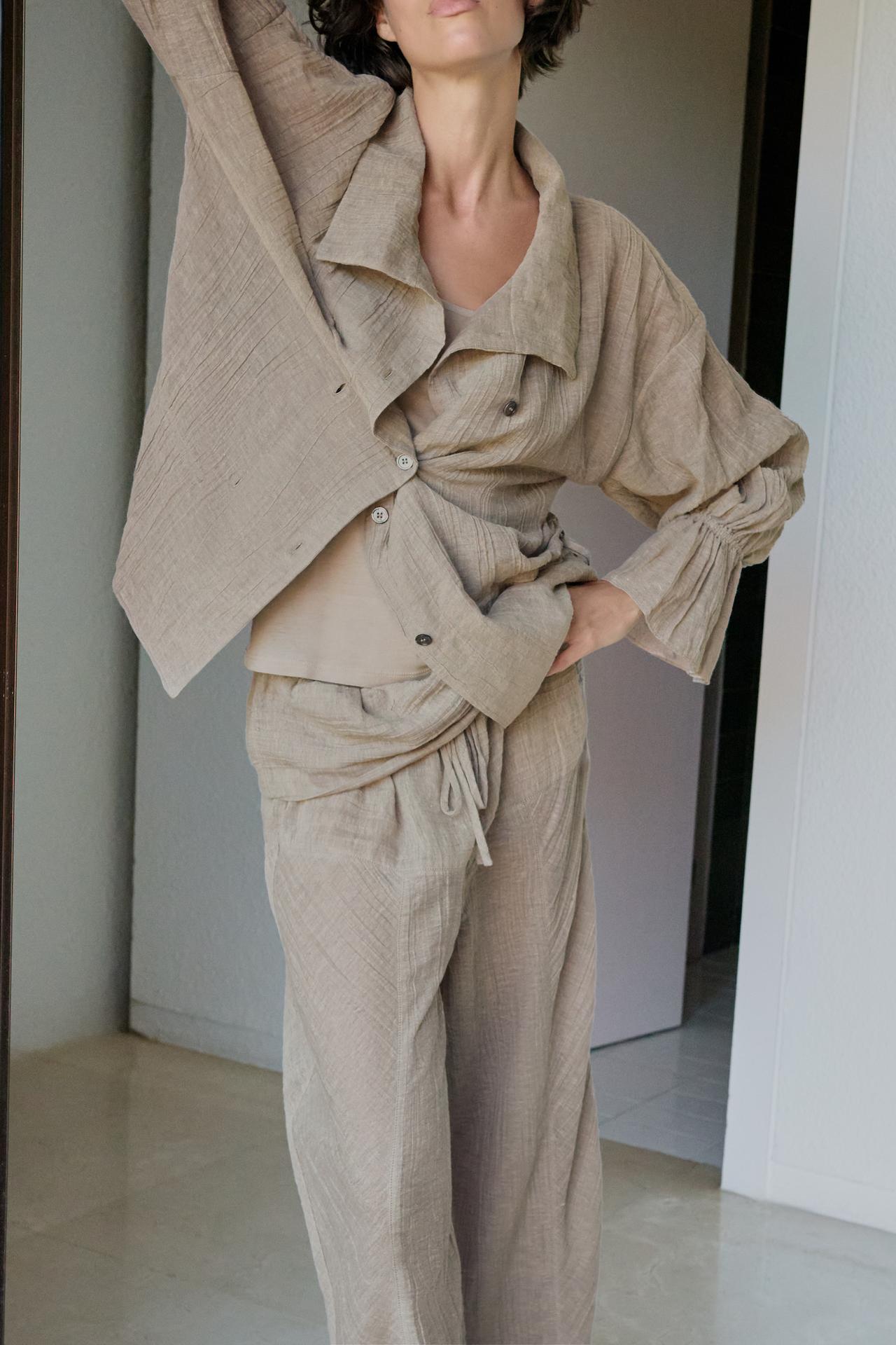 TEXTURED LINEN BLEND PANTS — Brown / Taupe