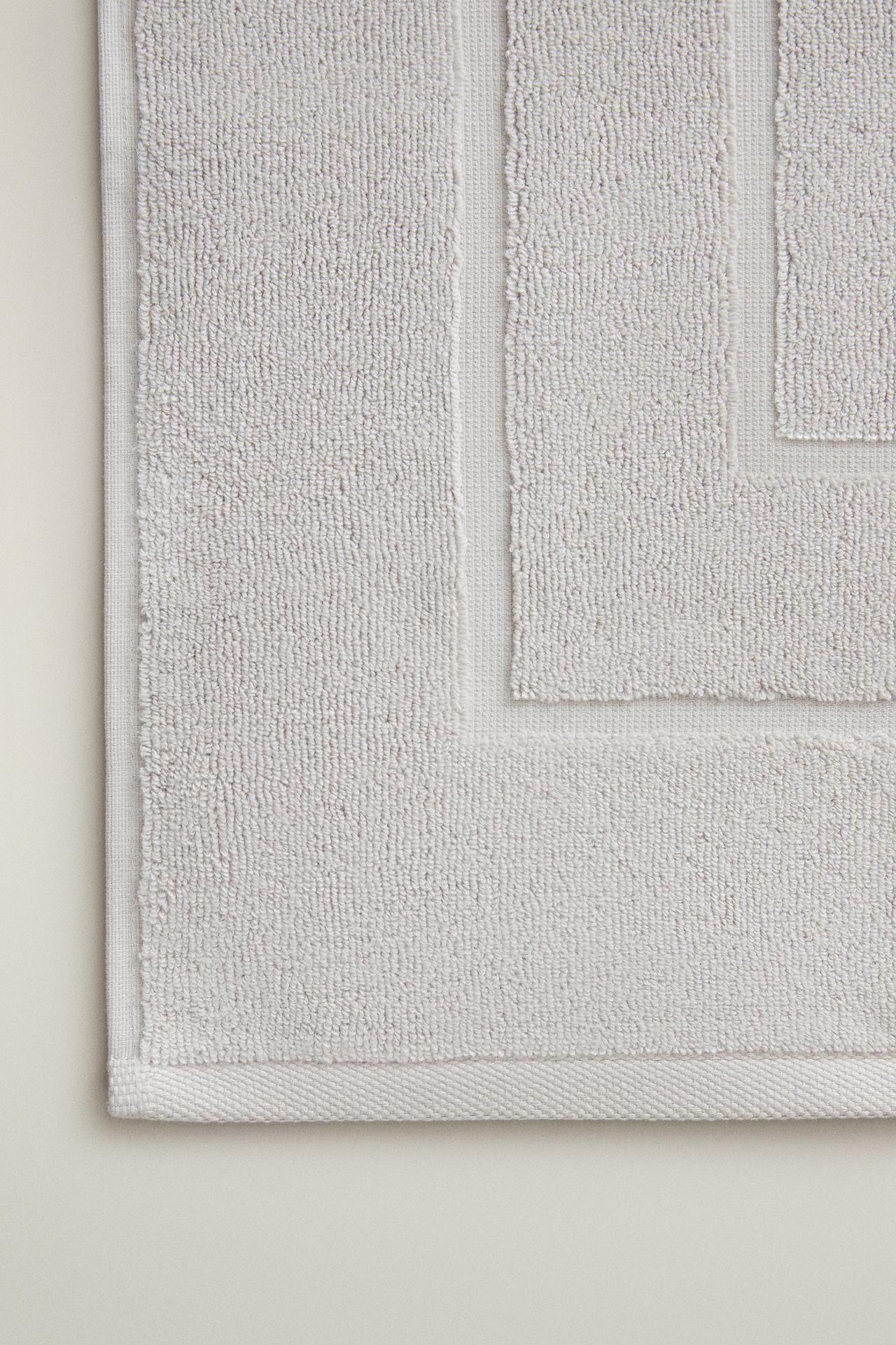 COTTON BATH MAT — Light gray