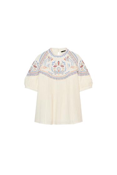 BLUSA BORDADOS MANGA CORTA - Crudo de Zara