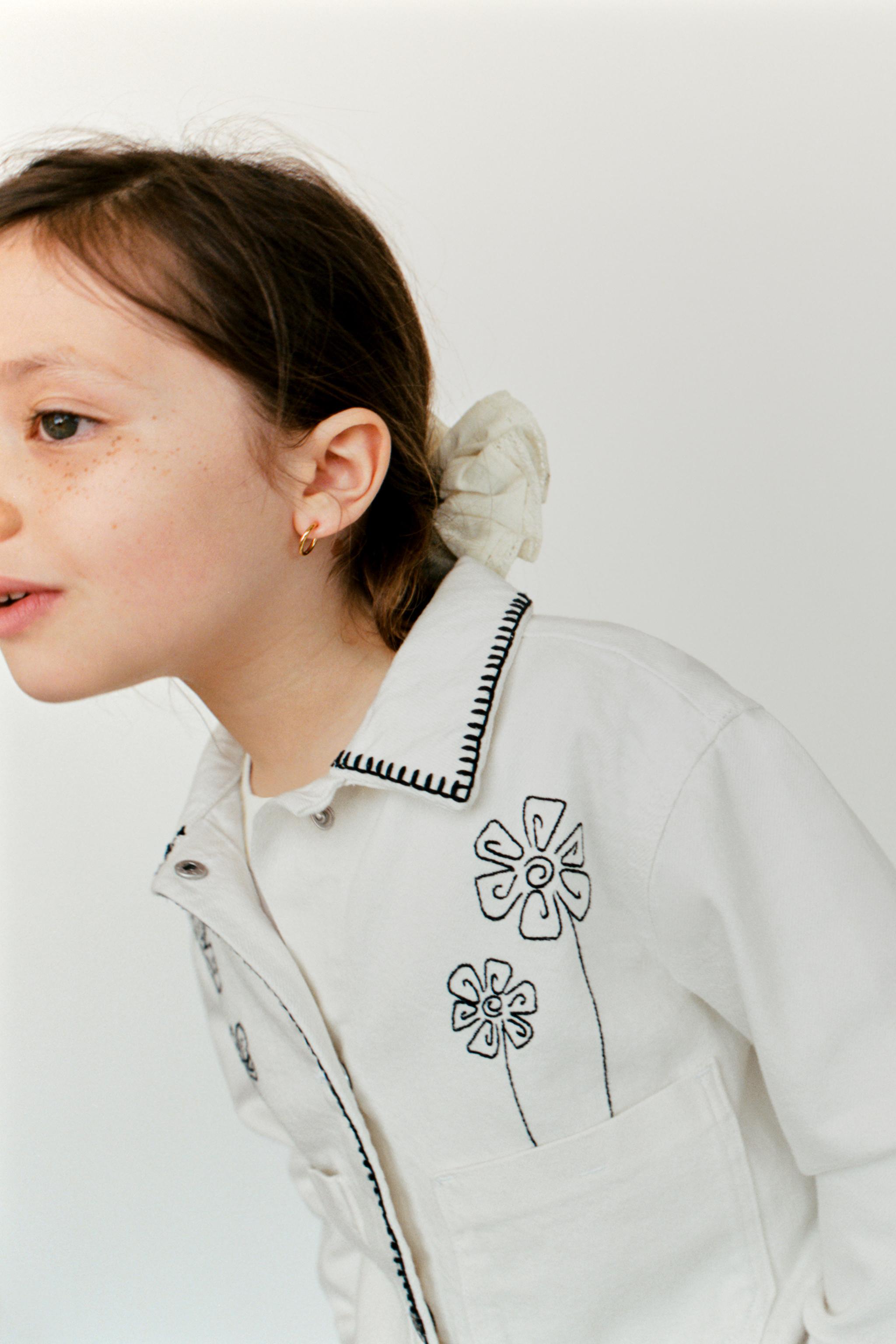 EMBROIDERED FLORAL DENIM JACKET - Oyster-white | ZARA United