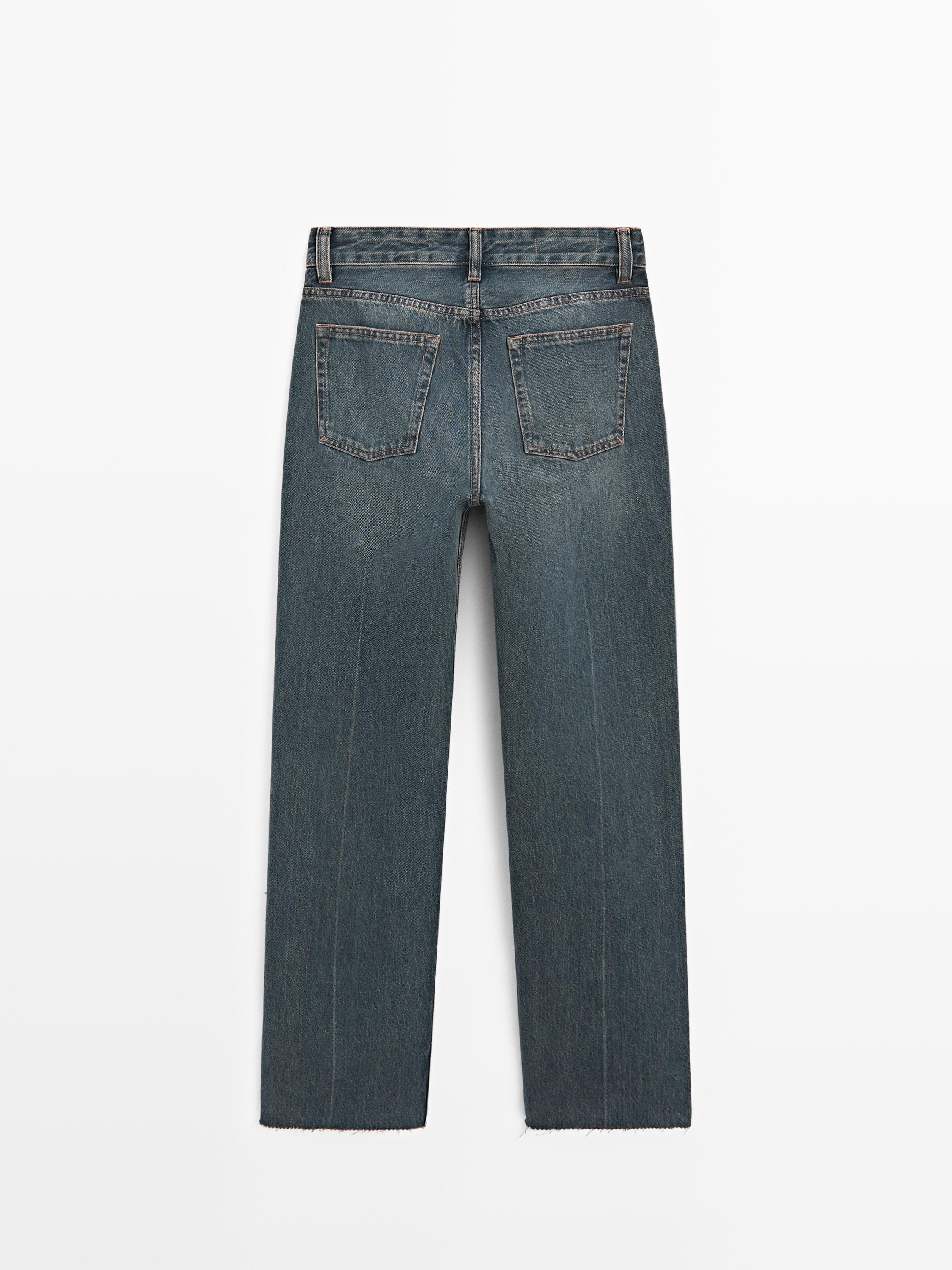 Straight-leg jeans