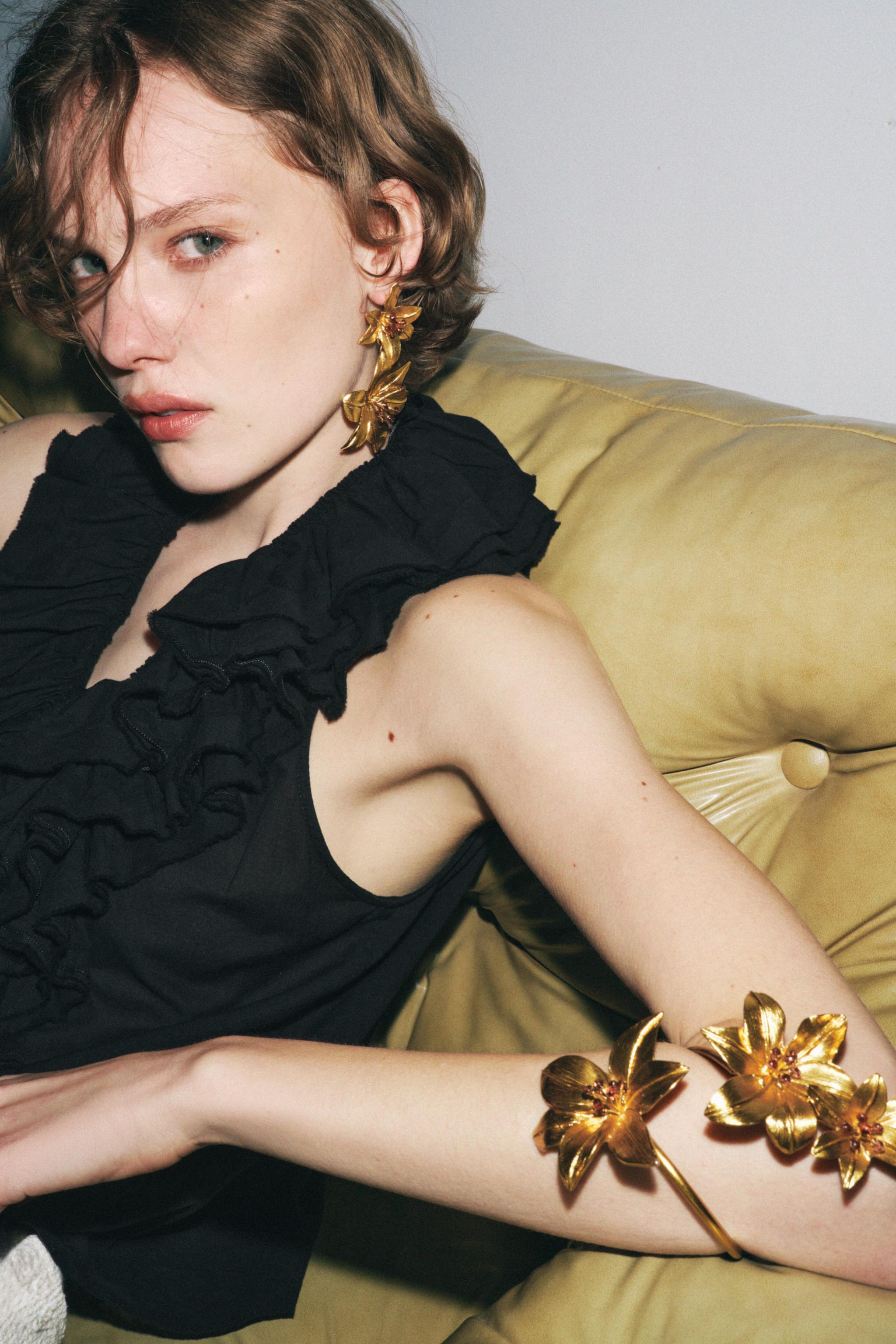 FLORAL EARRINGS