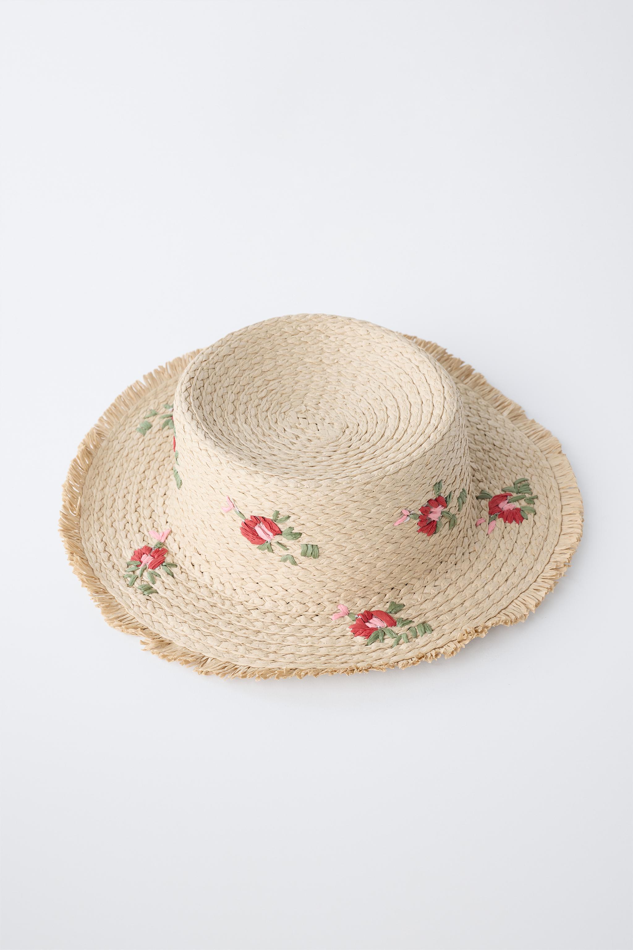STRAW HAT WITH EMBROIDERED FLOWERS