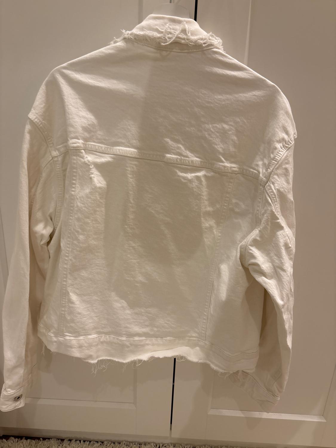 JACKET WITH IRREGULAR TRIMS - Image 2