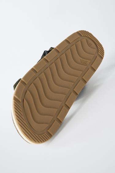 FUNKTIONS-SANDALE - Khakigrün von Zara