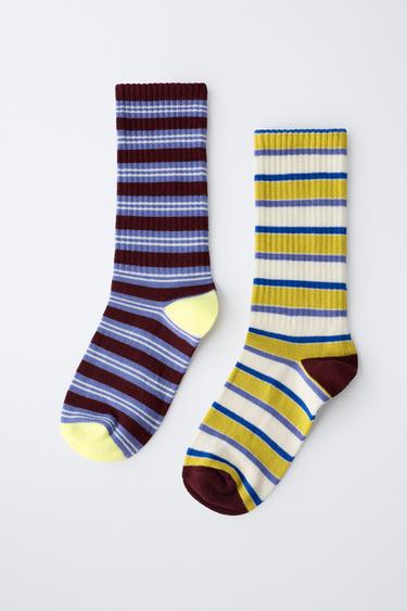 LOT DE DEUX PAIRES DE CHAUSSETTES MONTANTES À RAYURES - Multicolore de Zara - Image 3