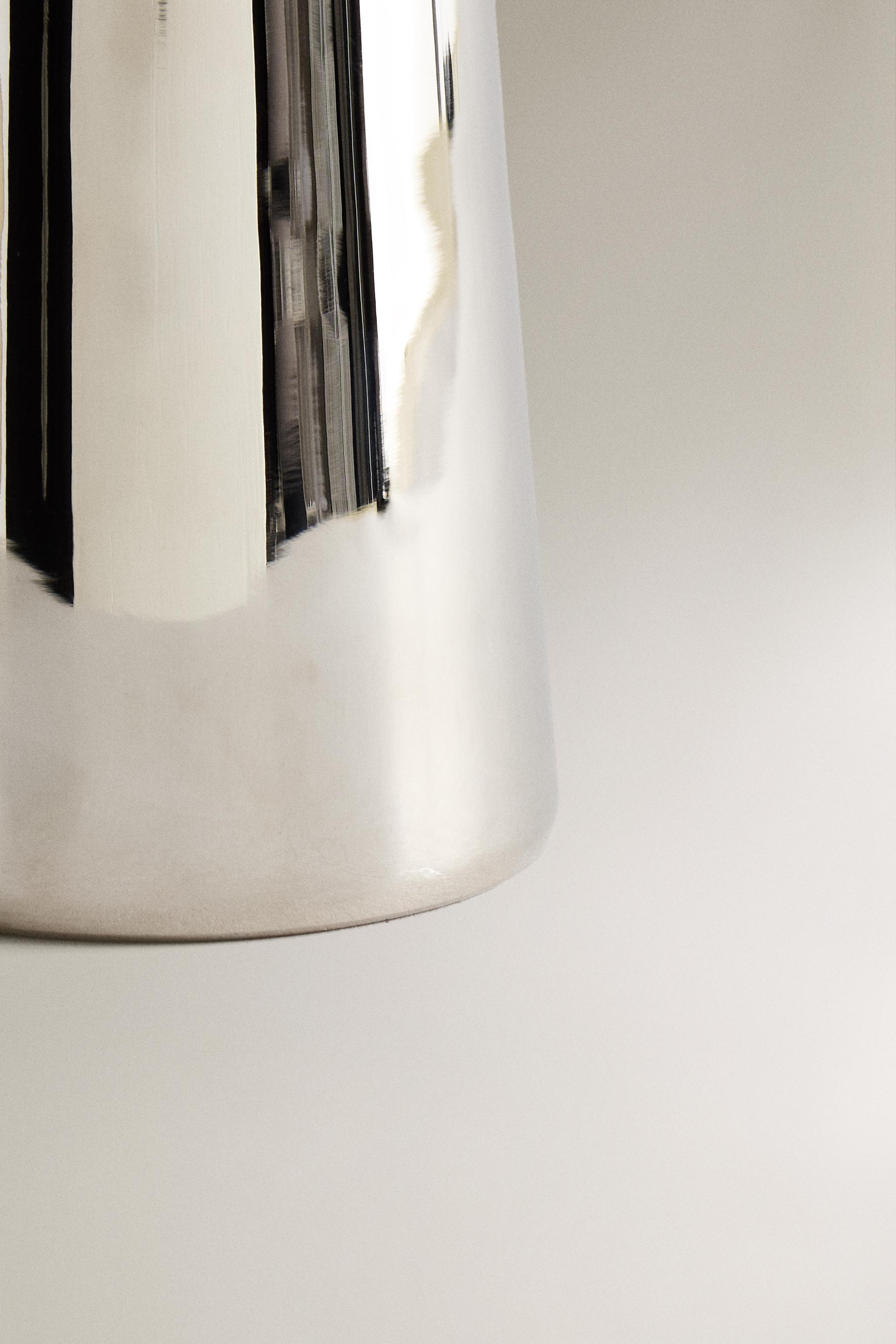 METAL VASE