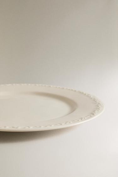 ASSIETTE PLATE FAÏENCE BORD RELIEF - Crème de Zara - Image 3