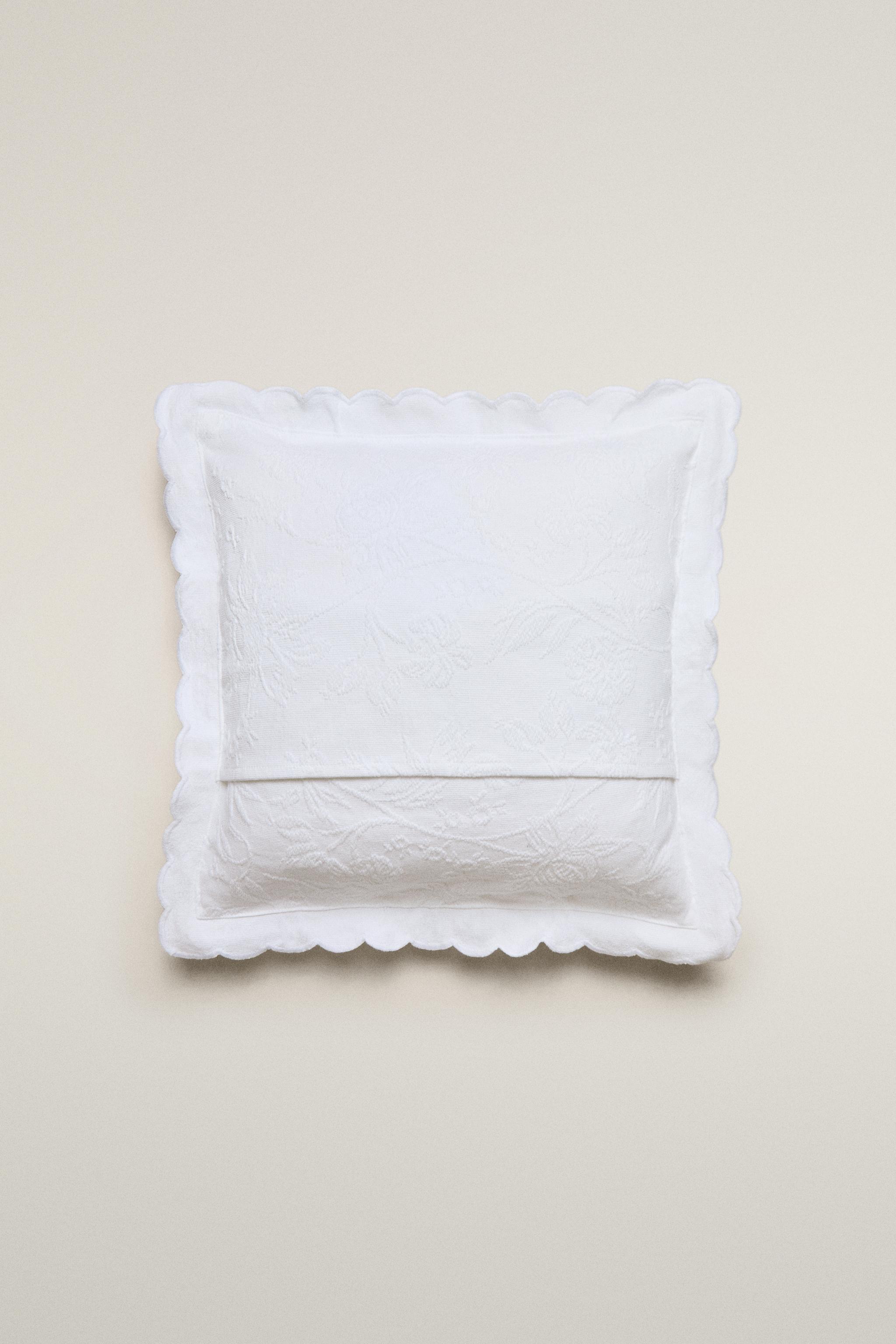 COTTON JACQUARD THROW PILLOW COVER