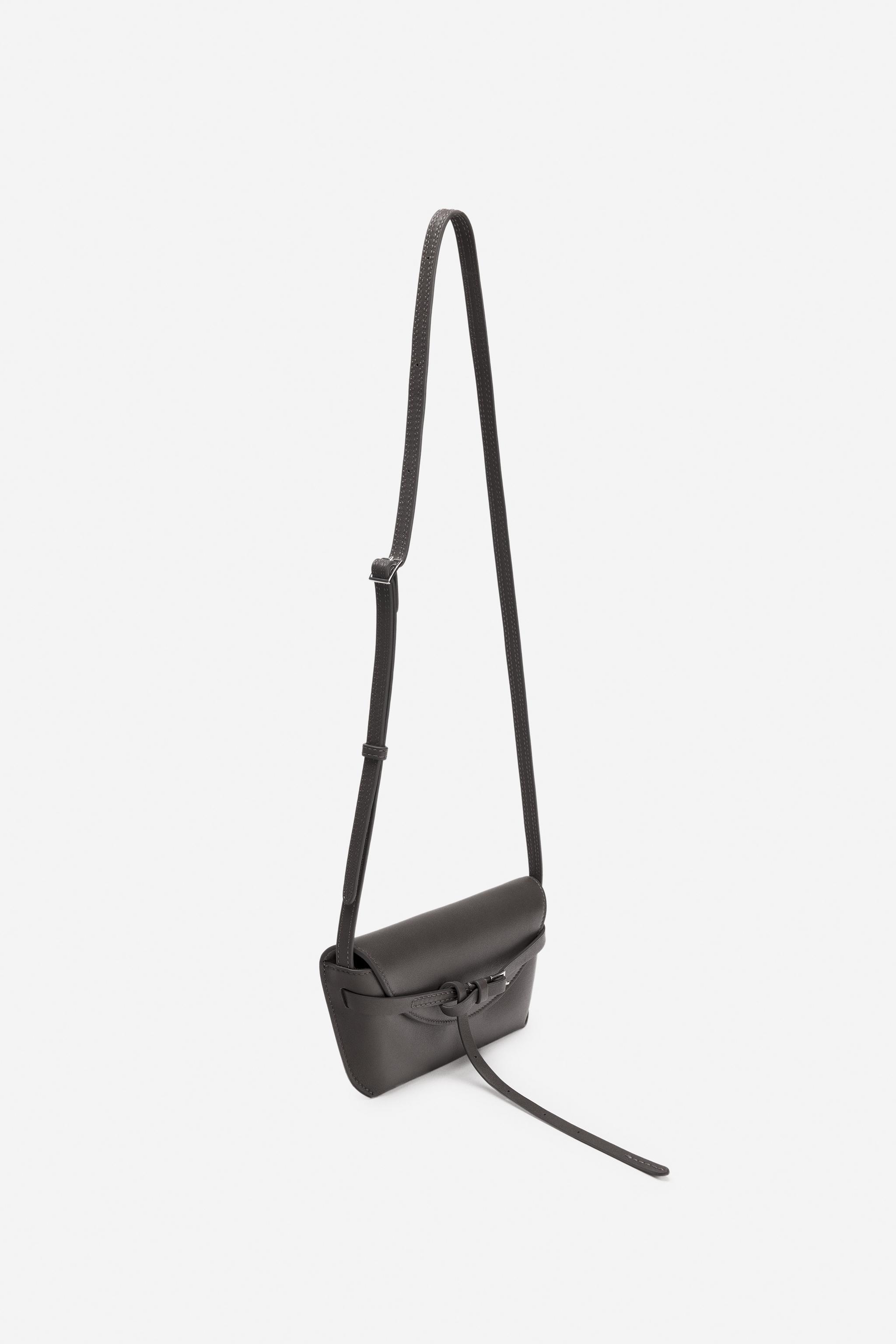 SAC BANDOULIÈRE EN CUIR - THE ITEM