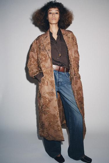 LANGE JAS MET BORDUURSEL ZW COLLECTION LIMITED EDITION - Lichtroze van Zara