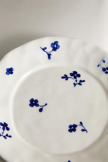 FLORAL PORCELAIN SIDE PLATE - White / Navy by Zara - Image 4
