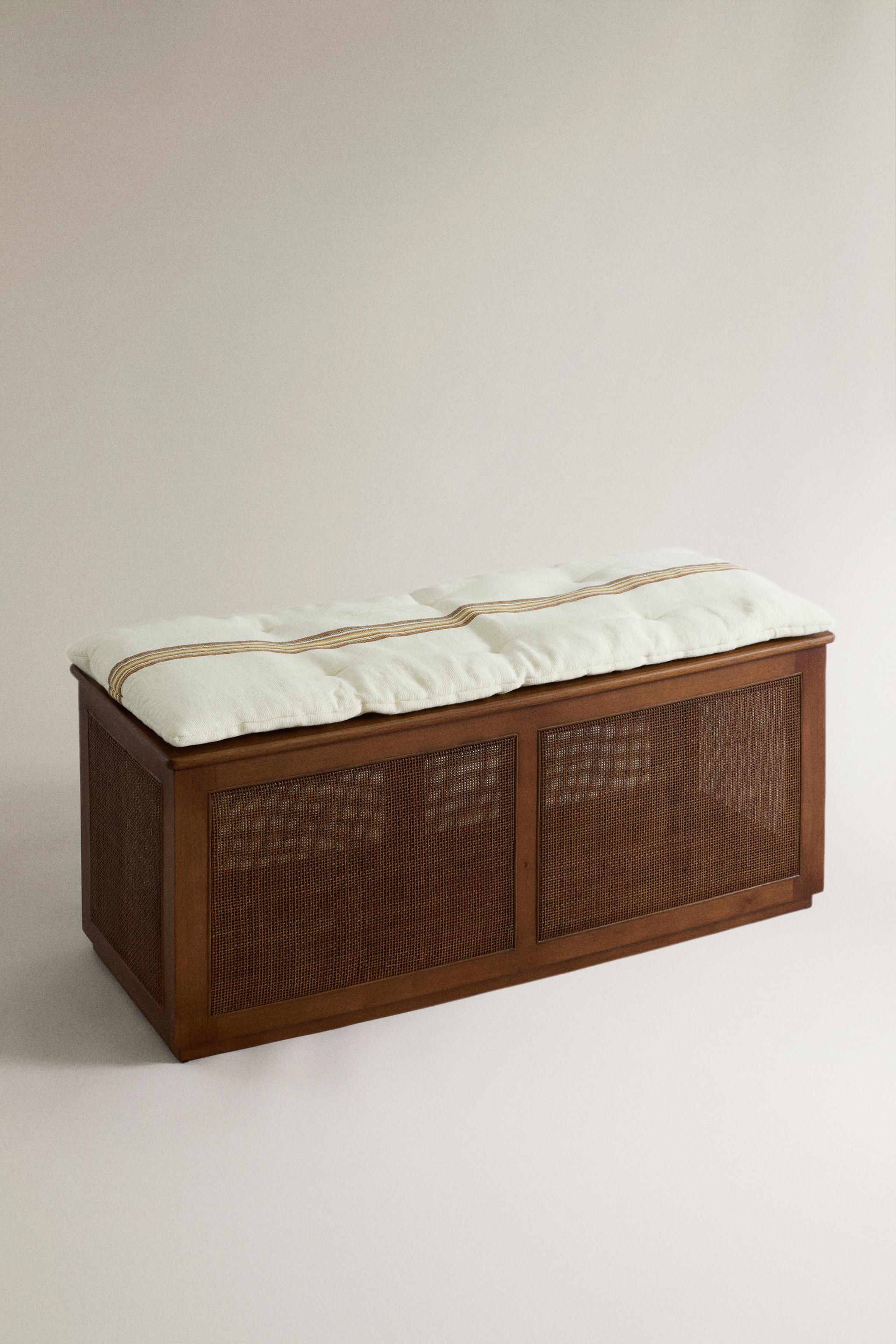 STRIPED BENCH SEAT CUSHION