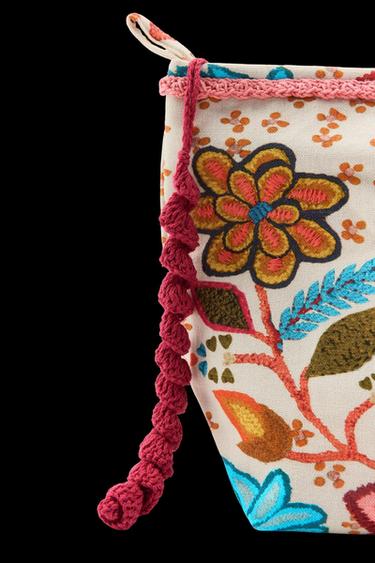 EMBROIDERED FLORAL PRINT TOILETRY BAG - Multicoloured by Zara