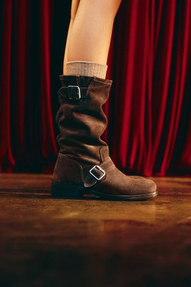 BOTÍN SERRAJE HEBILLAS - Marrón de Zara