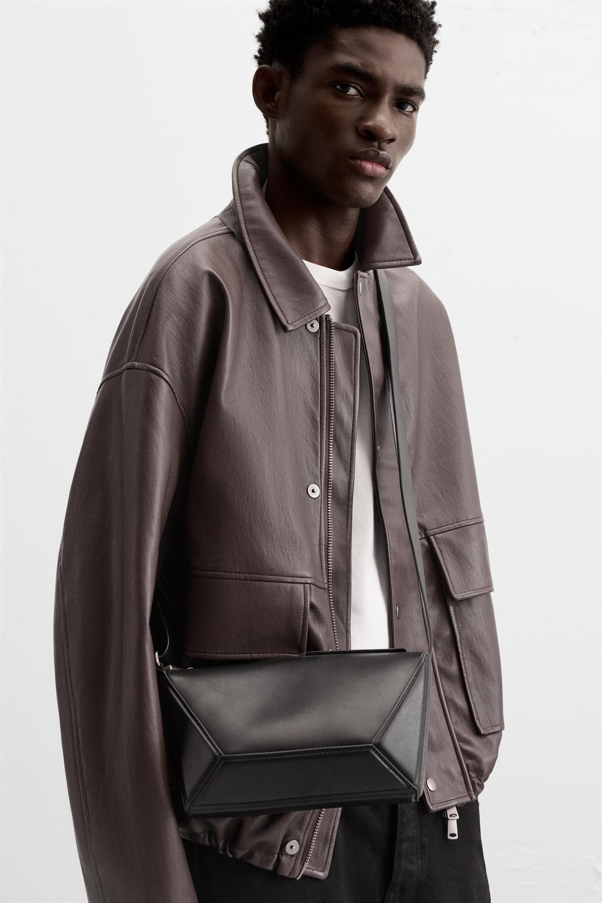 Men s Crossbody Bum Bags Explore our New Arrivals ZARA Spain