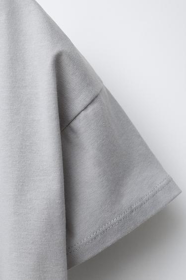 T-SHIRT À INSCRIPTION EN RELIEF - Gris anthracite de Zara - Image 3