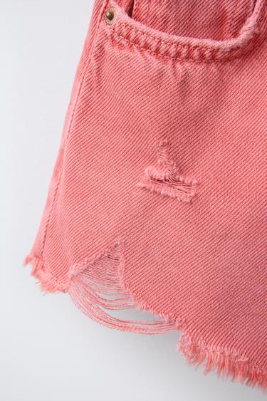 BERMUDA EN DENIM DÉCHIRÉ - Rouge de Zara - Image 3