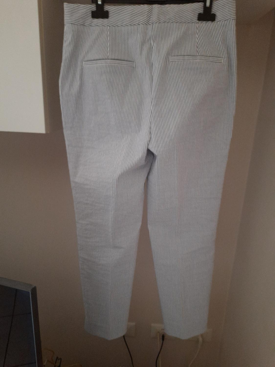 STRIPED CROPPED TROUSERS - Image 2
