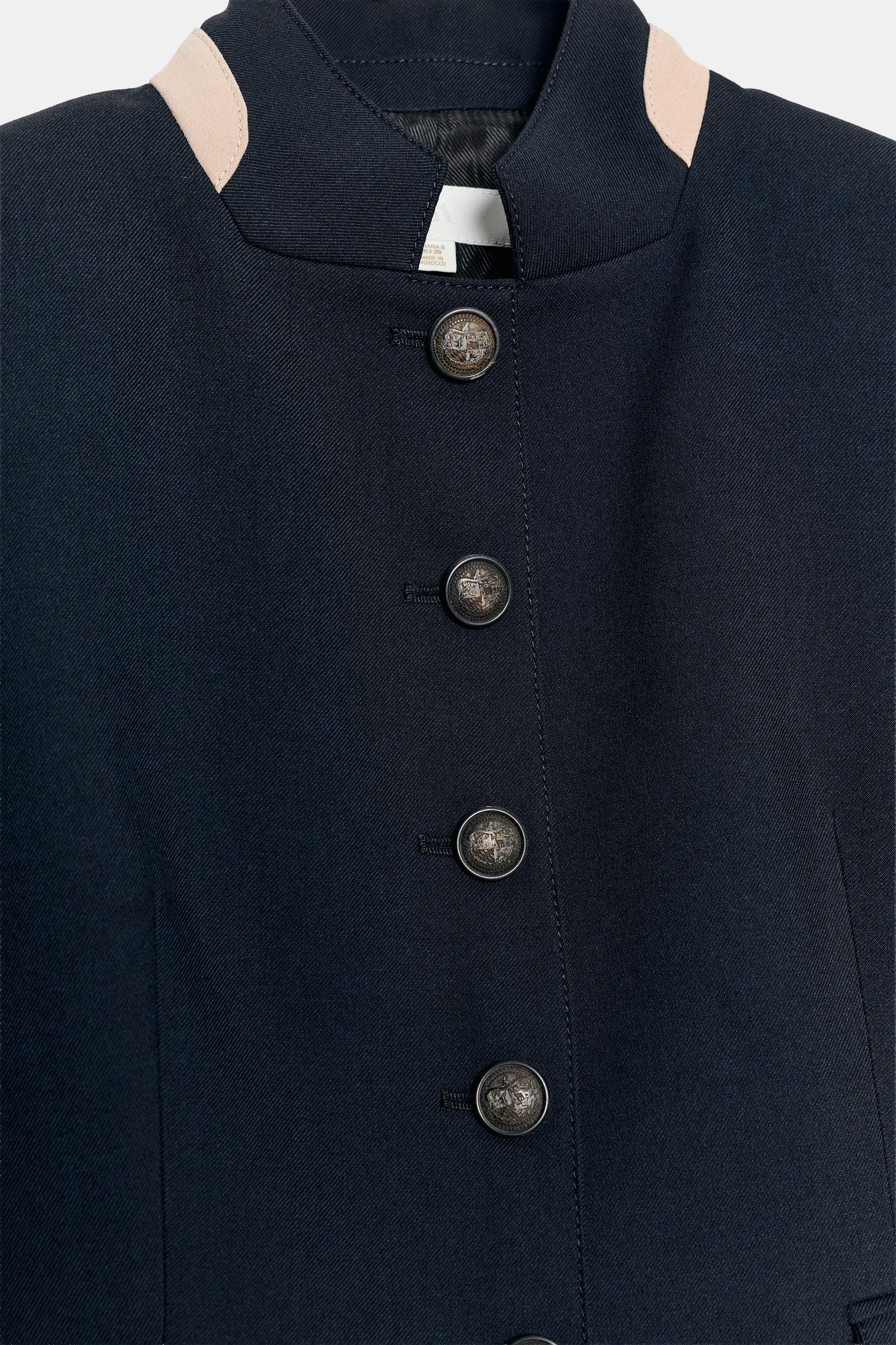CONTRAST COLLAR BLAZER