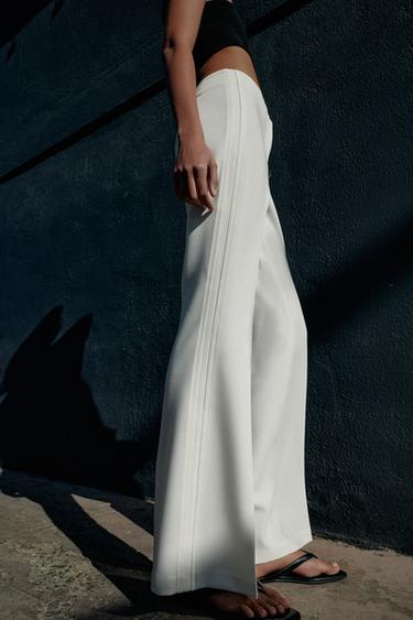 PANTALON FLARE À COUTURES LATÉRALES - Blanc de Zara - Image 2