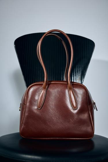 LEATHER BOWLING BAG - Dark tan by Zara