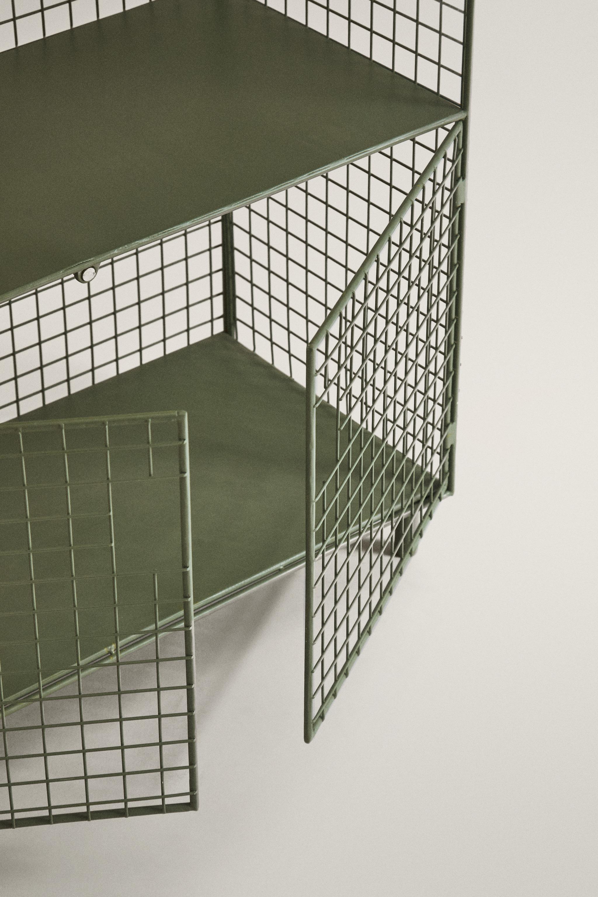 METAL MESH SHELVING UNIT