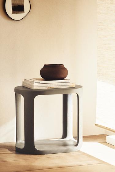 SIDETABLE 02 - Grises de Zara
