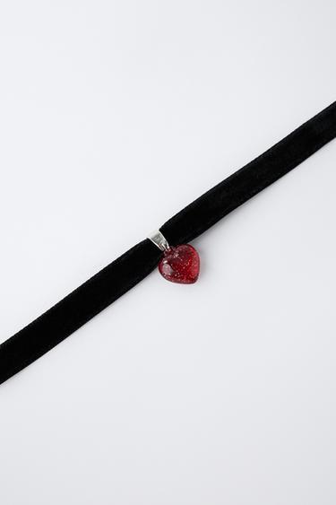 FLOCKED HEART CHOKER - Black by Zara - Image 1