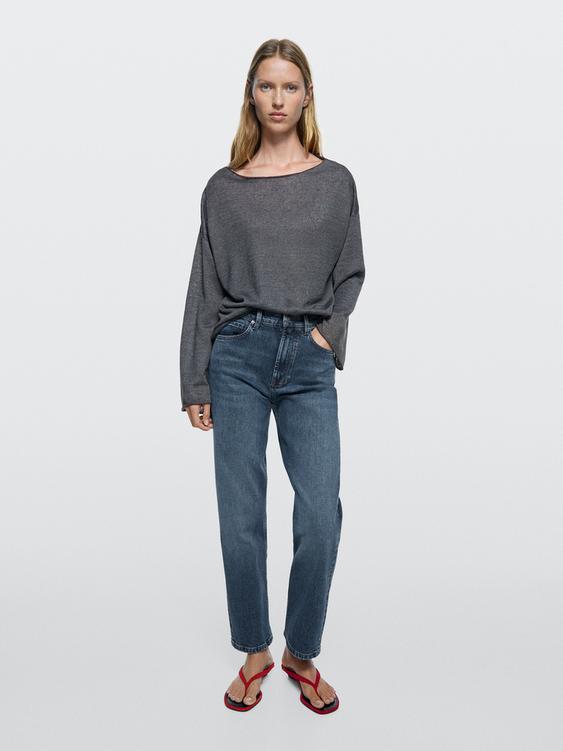 Mid-rise straight-leg jeans