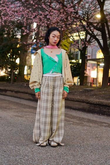 FLORAL PRINT JACKET - Pastel yellow by Zara