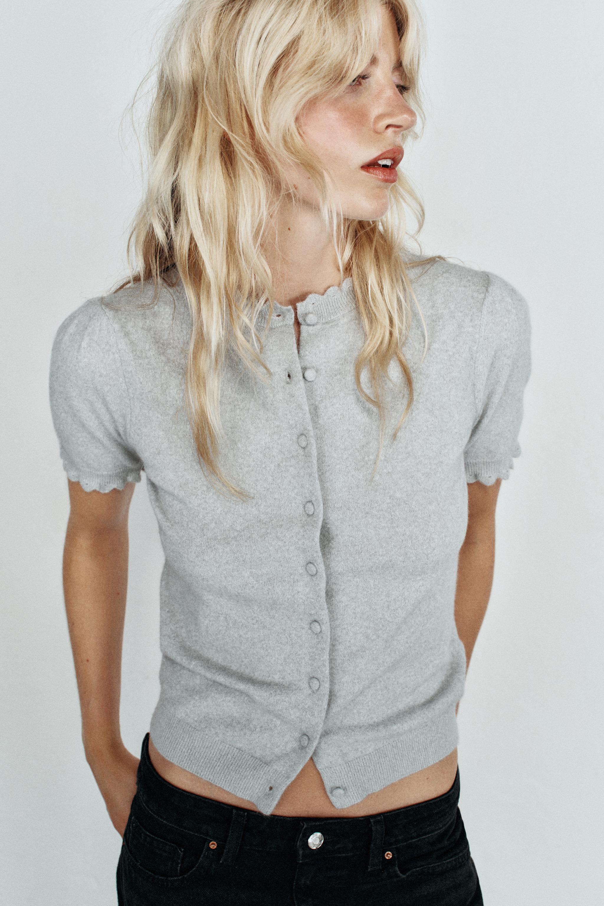 SHORT SLEEVE CARDIGAN