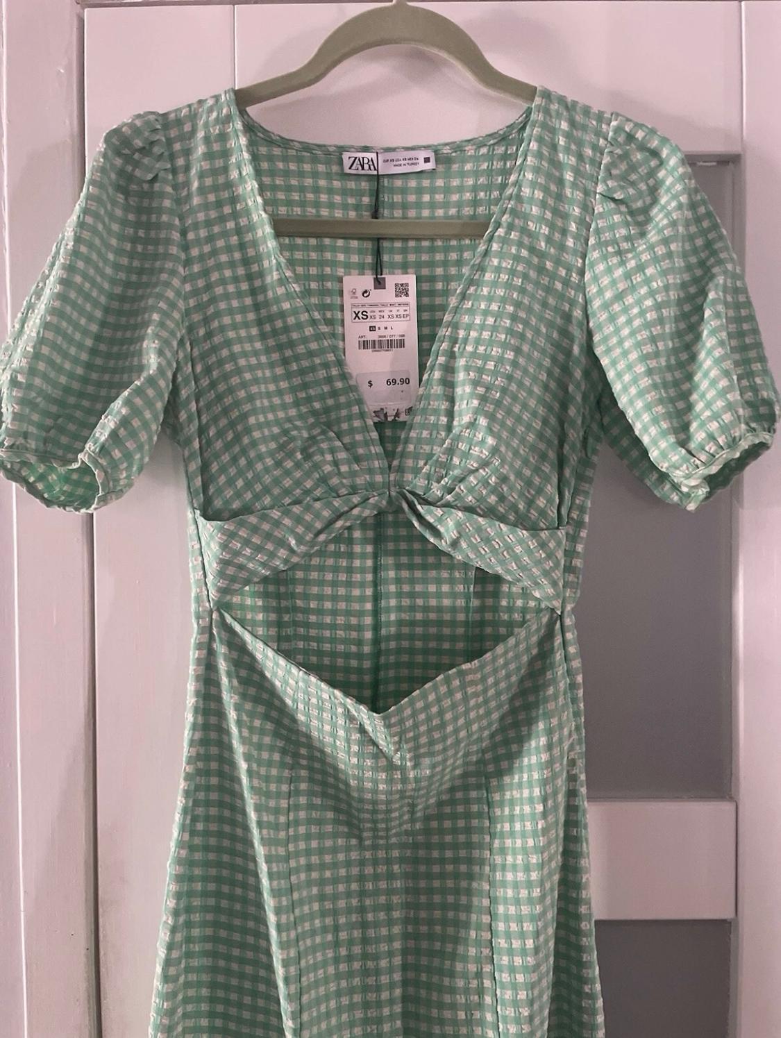 GREEN PUFF SLEEVES MIDI CUTOUT DRESS - Image 5