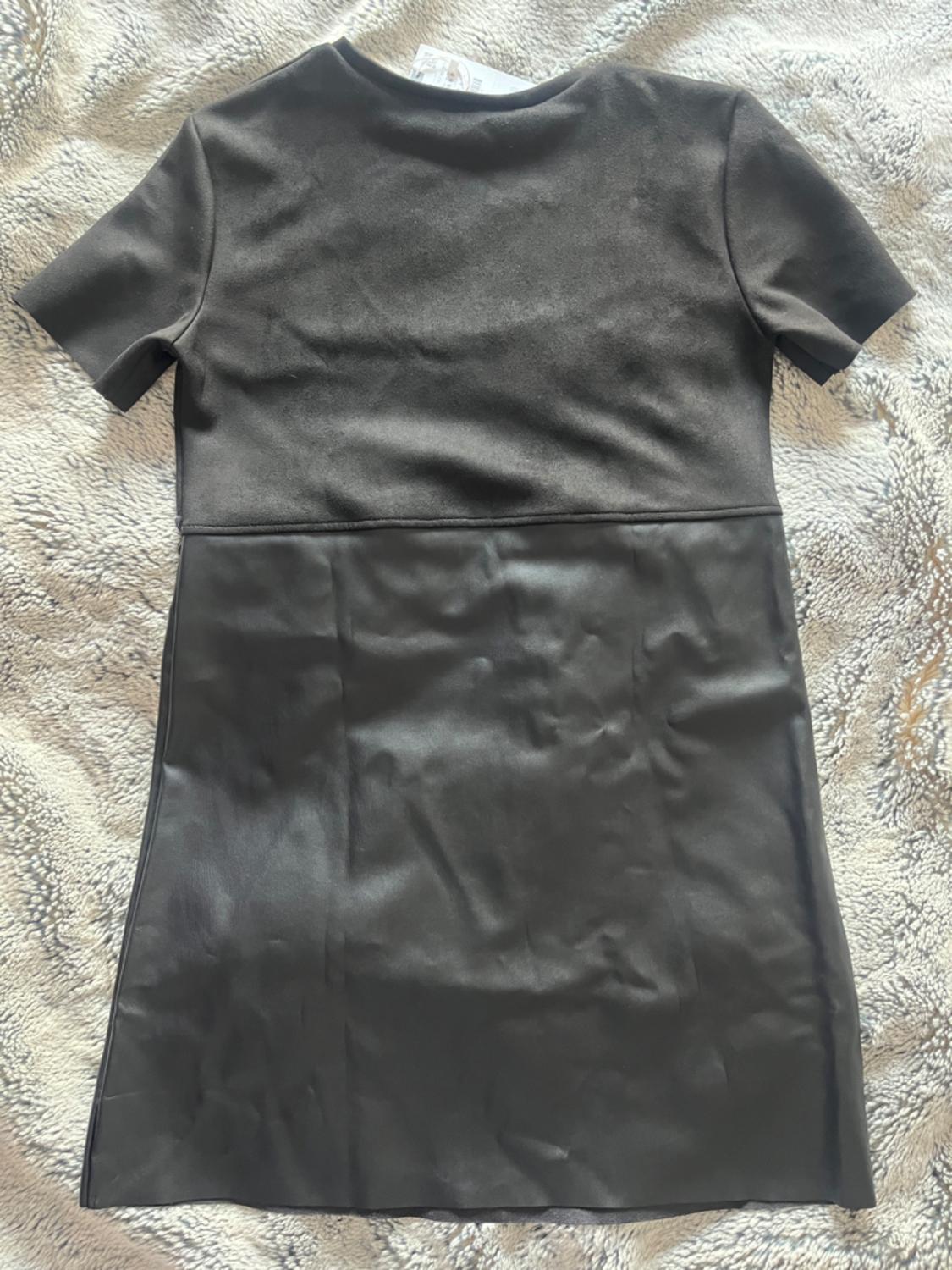 DRESS WITH CONTRAST FAUX LEATHER - Image 4