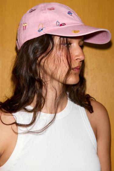 100% COTTON CONTRAST EMBROIDERY CAP - Pink by Zara