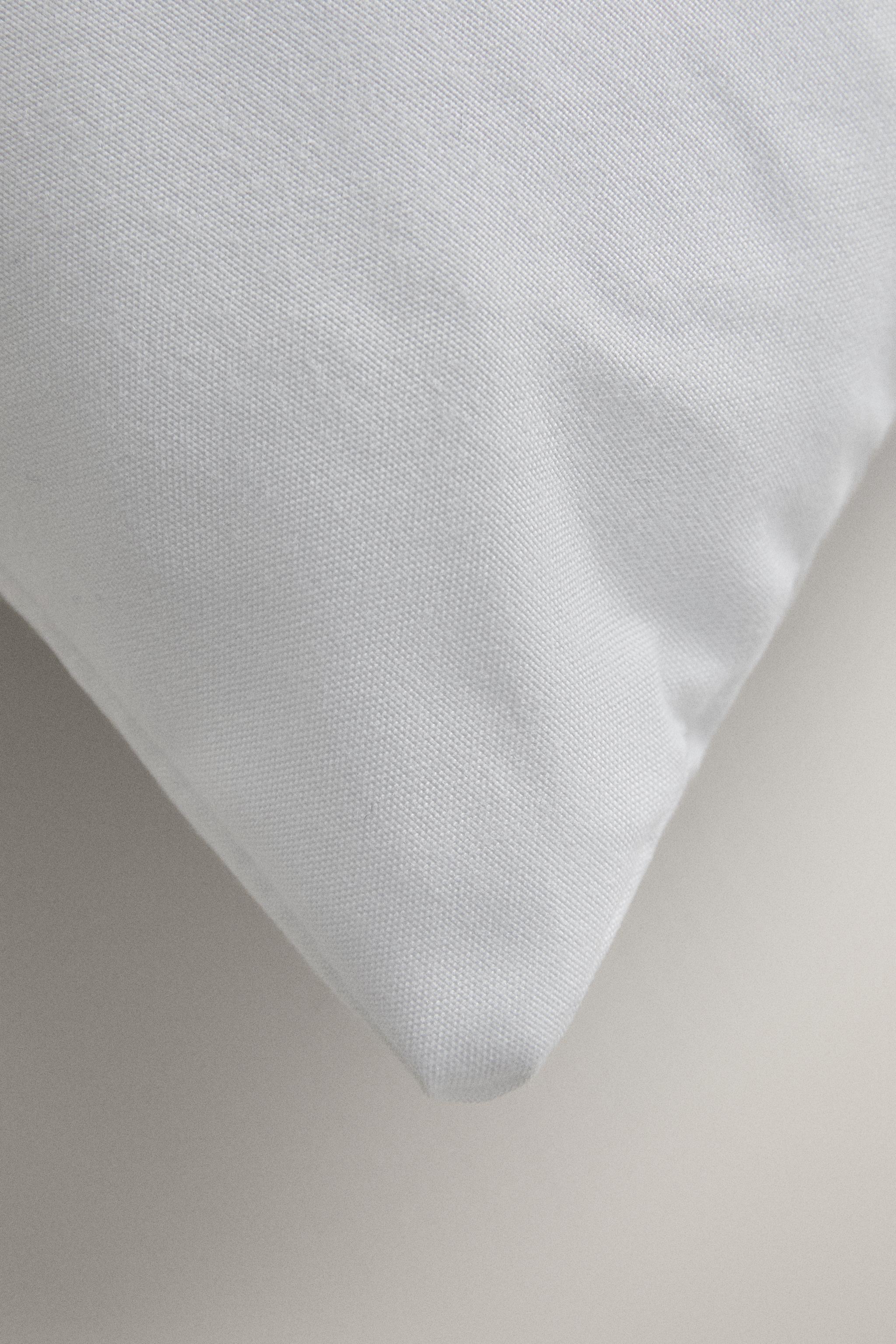 MICROFIBRE PILLOW — White