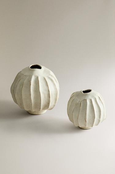 DECORATIVE ROUND CERAMIC VASE - Bone by Zara