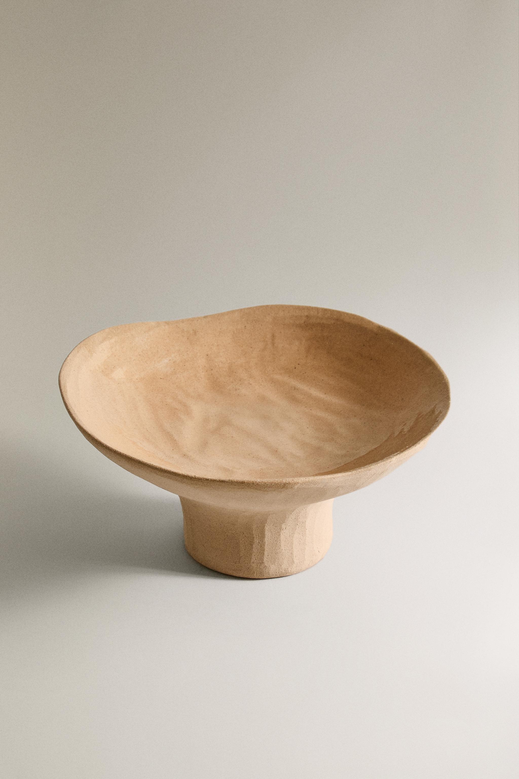 IRREGULAR CERAMIC BOWL WITH STAND
