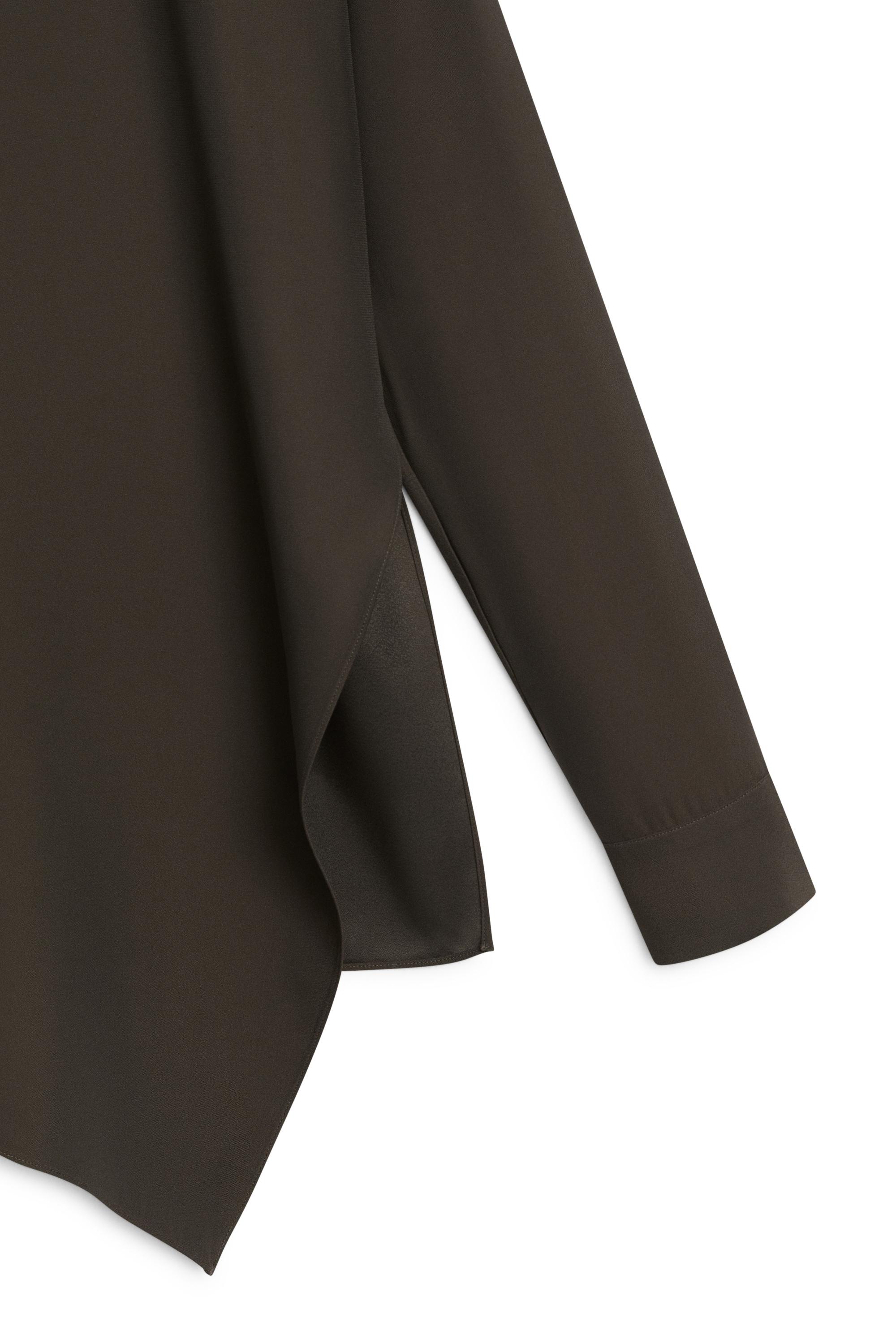 Chemisier fluide col montant asymétrique - LIMITED EDITION