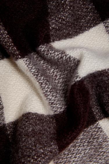 CHECK AND FRINGE BLANKET - Brown by Zara